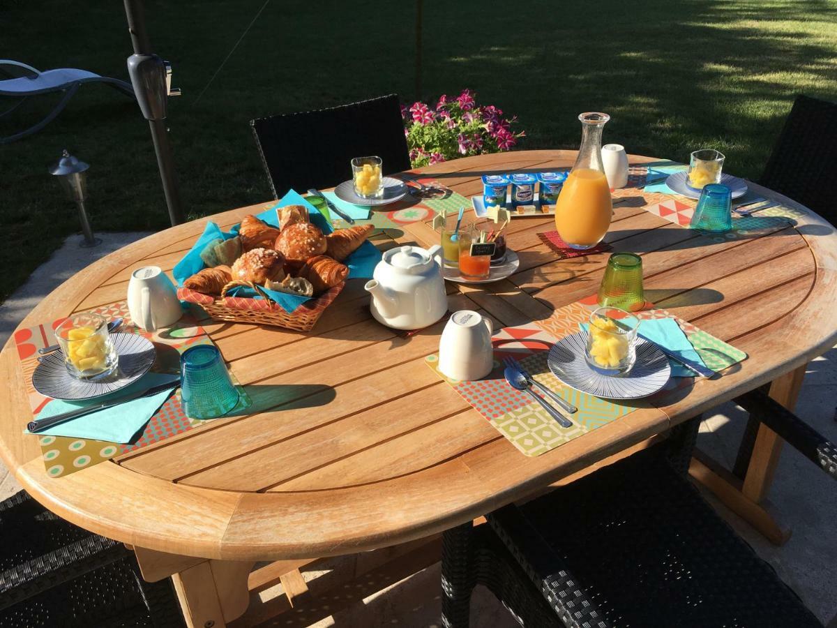 Bed and Breakfast Les 3 Provinces Couffy Esterno foto